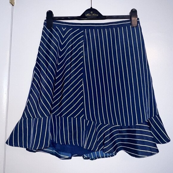J. Crew Dresses & Skirts - J. Crew Navy & White Swing Skirt Pinstripe Flounce Rounded Flare Hem Size 8